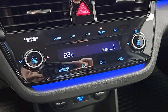 Hyundai IONIQ 15 of 28