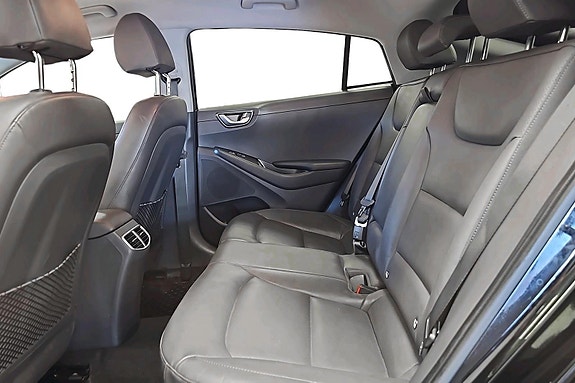 Hyundai IONIQ 7 of 28