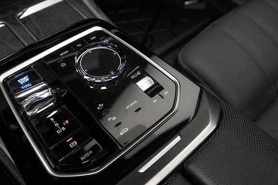 BMW i7 29 of 30
