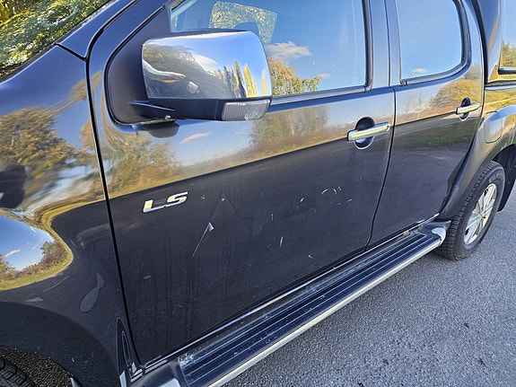 Isuzu D-max 7 of 26