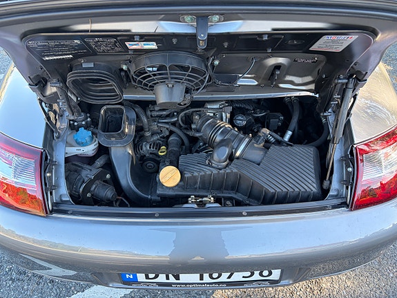 Porsche 911 Carrera 4 9 of 13