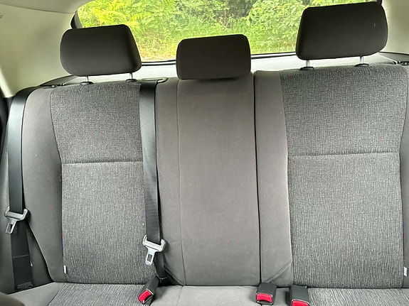Toyota Corolla 8 of 24
