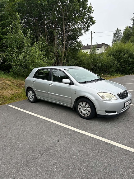 Toyota Corolla 3 of 24