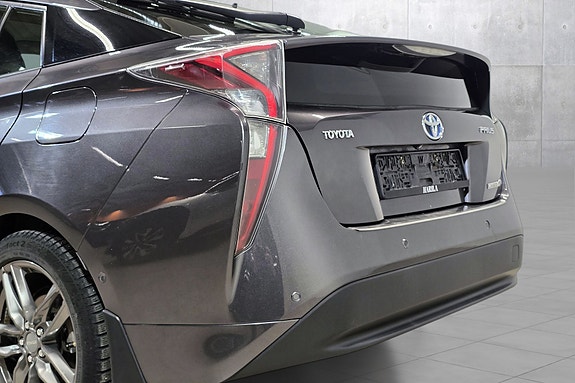 Toyota Prius 6 of 20