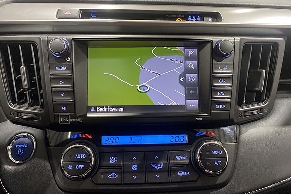 Toyota RAV4 13 of 18