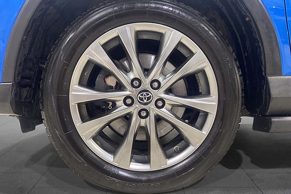 Toyota RAV4 18 of 18