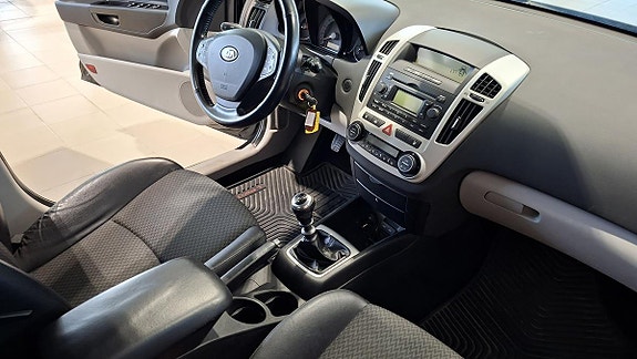 Kia Ceed 16 of 16