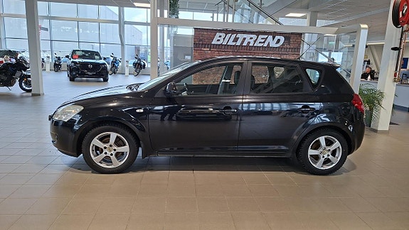 Kia Ceed 2 of 16