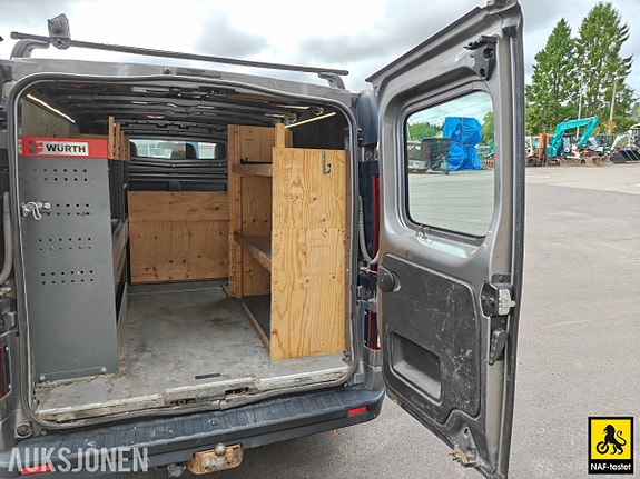 Opel Vivaro 28 of 30