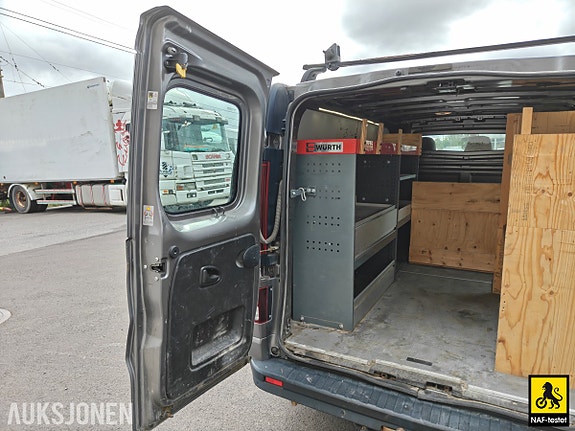 Opel Vivaro 27 of 30