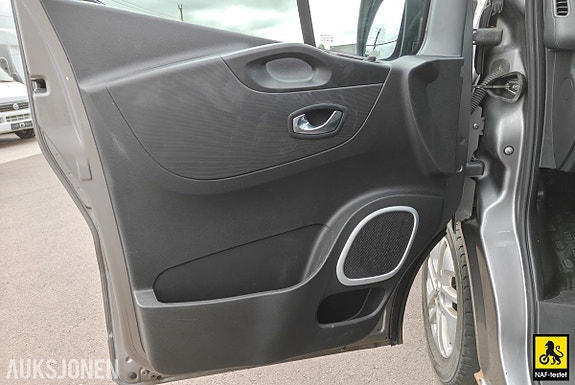 Opel Vivaro 7 of 30