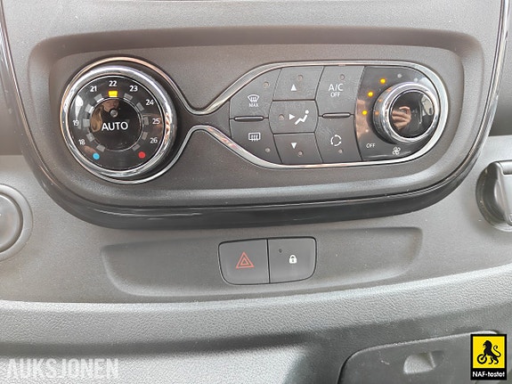 Opel Vivaro 16 of 30