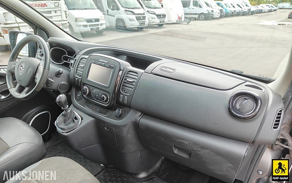 Opel Vivaro 13 of 30