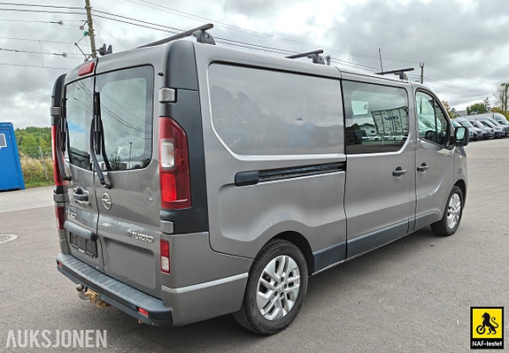 Opel Vivaro 4 of 30