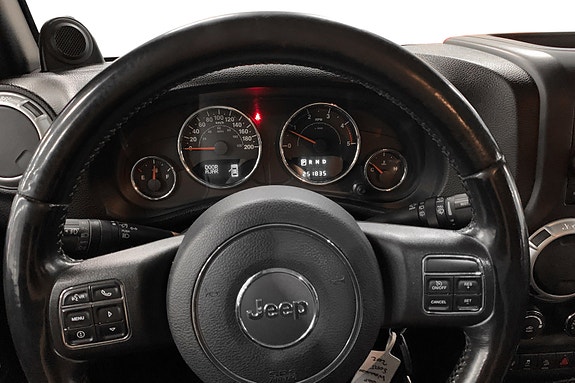 Jeep Wrangler 6 of 13