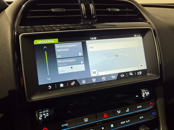 Jaguar F-PACE 22 of 30