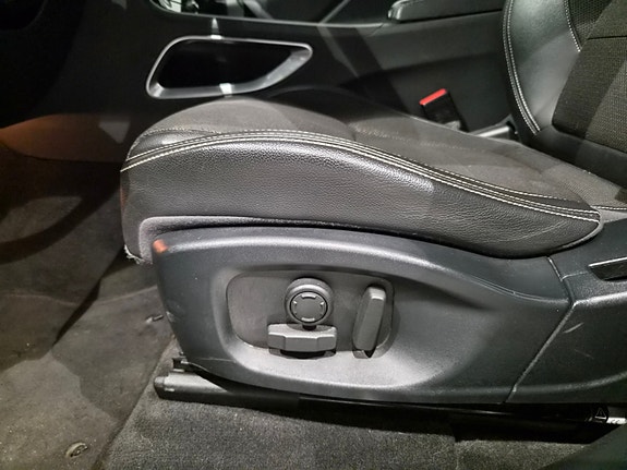 Jaguar F-PACE 30 of 30