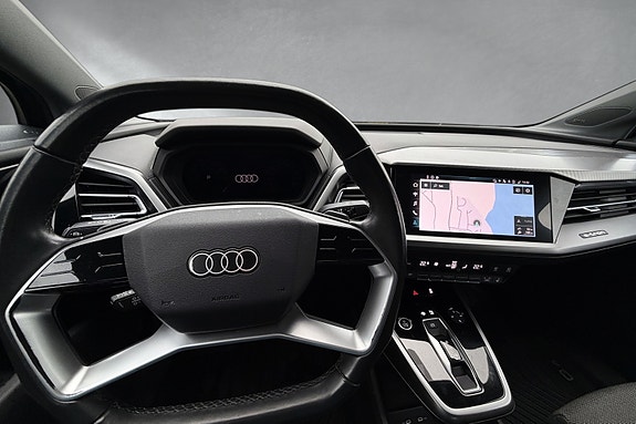 Audi Q4 e-tron 12 of 16