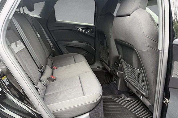 Audi Q4 e-tron 14 of 16