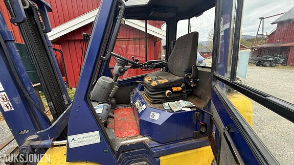 Komatsu FD25T-12 gaffeltruck, 2,5 tonn m/ sideforskyver 17 of 28