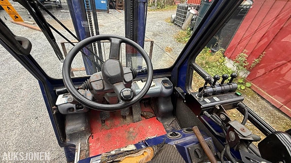 Komatsu FD25T-12 gaffeltruck, 2,5 tonn m/ sideforskyver 19 of 28