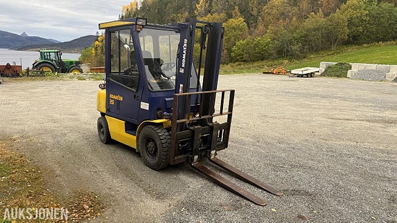 Komatsu FD25T-12 gaffeltruck, 2,5 tonn m/ sideforskyver 4 of 28