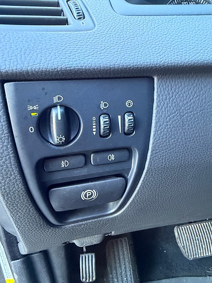 Volvo XC90 14 of 22
