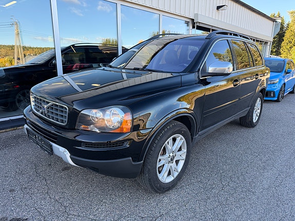 Volvo XC90 7 of 22