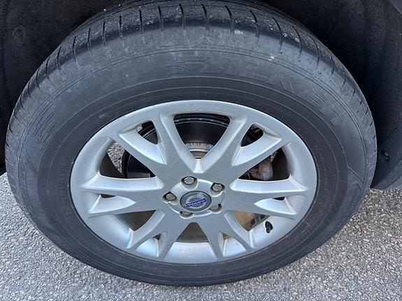 Volvo XC90 8 of 22
