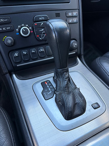 Volvo XC90 16 of 22