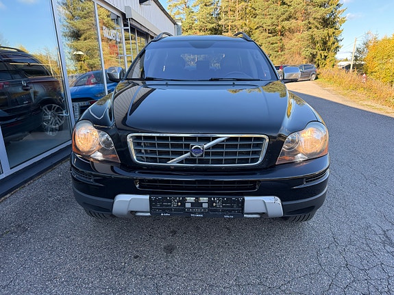 Volvo XC90 6 of 22