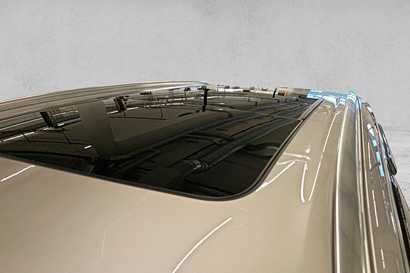 Volvo XC90 6 of 30