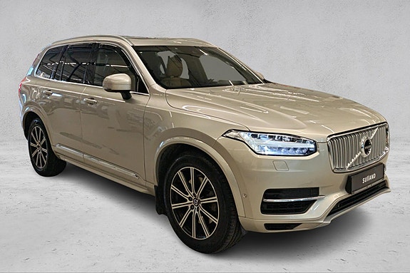 Volvo XC90 8 of 30