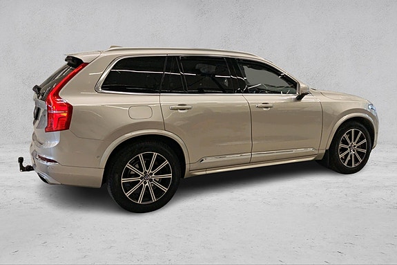 Volvo XC90 7 of 30