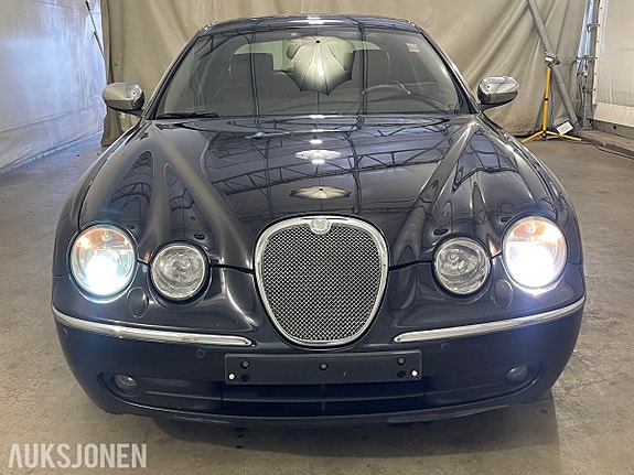 Jaguar S-TYPE 7 of 30