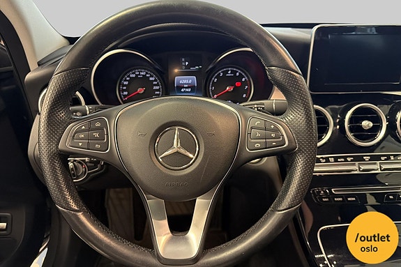 Mercedes-Benz C350 25 of 30