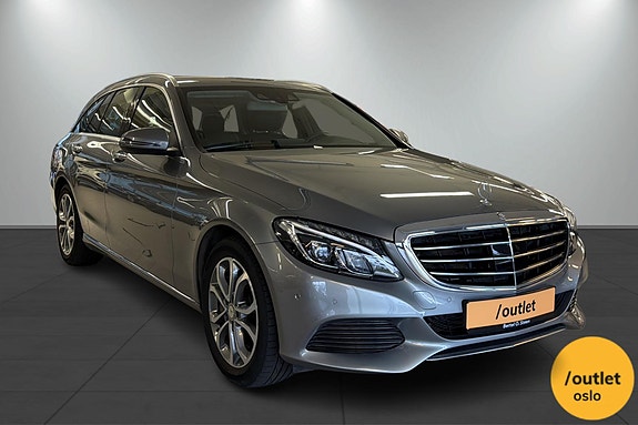 Mercedes-Benz C350 10 of 30