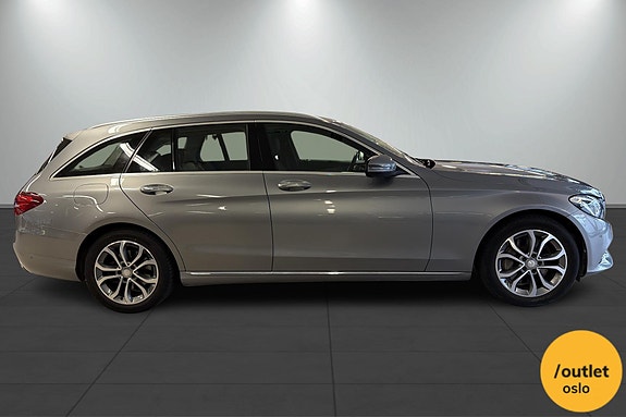 Mercedes-Benz C350 9 of 30