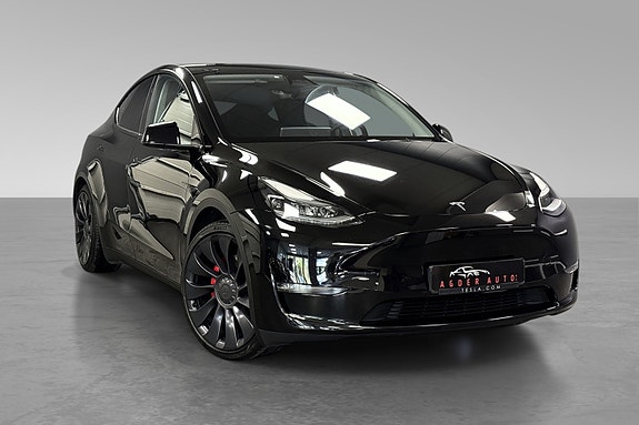 Tesla Model Y 2 of 30