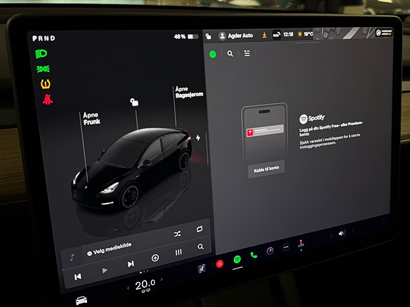 Tesla Model Y 25 of 30