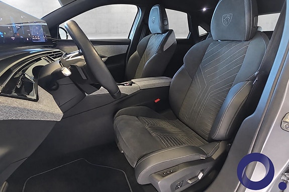 Peugeot e-3008 16 of 30