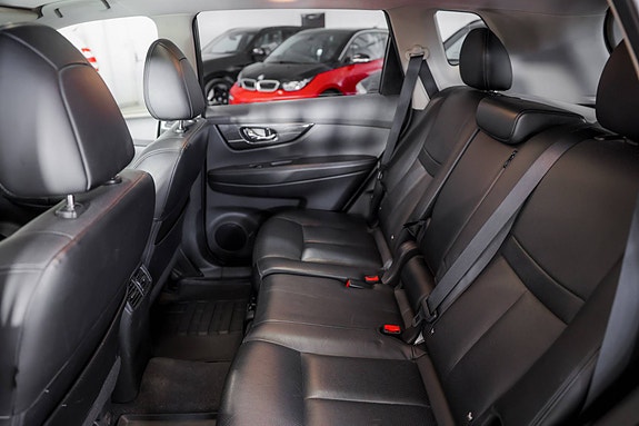 Nissan X-Trail 15 of 16