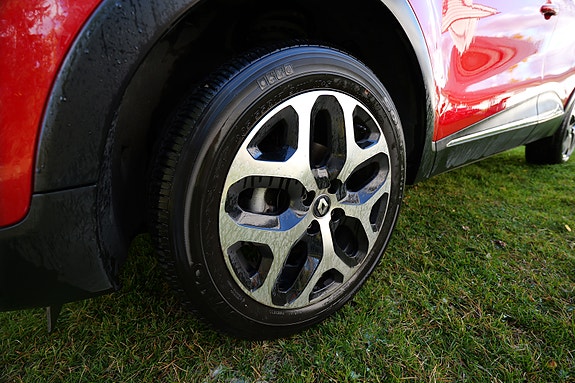 Renault Captur 10 of 27