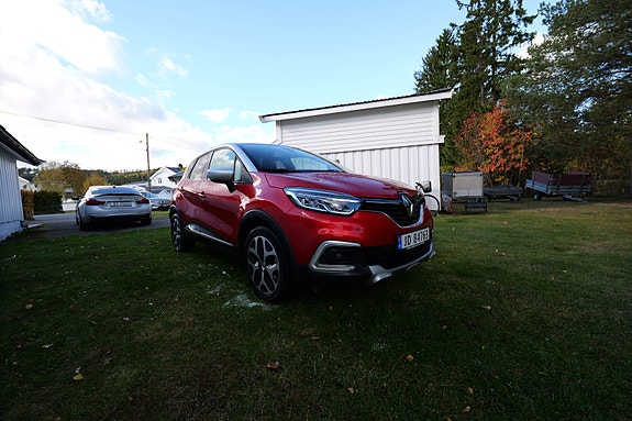 Renault Captur 2 of 27
