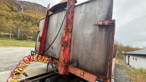 Vang Semitrailer 23 of 25