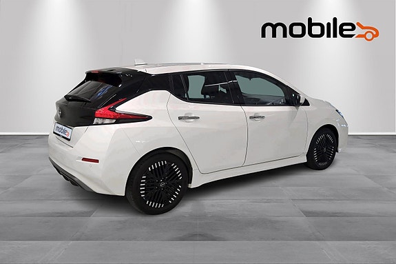 Nissan Leaf 3 of 26