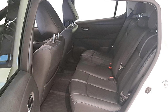 Nissan Leaf 7 of 26