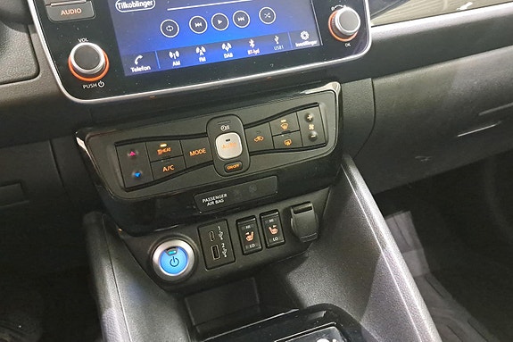 Nissan Leaf 15 of 26