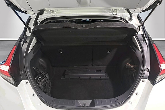 Nissan Leaf 5 of 26