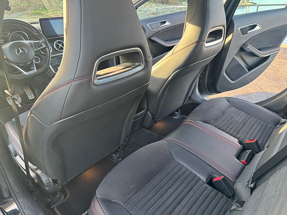 Mercedes-Benz A180 9 of 11